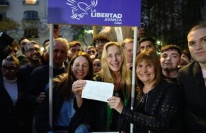 Patricia Bullrich se afilió a La Libertad Avanza y dejó abierta la posibilidad de ser candidata en octubre