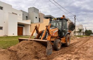 Comenzó la obra de pavimentación en avenida Padre Hugo Salvato
