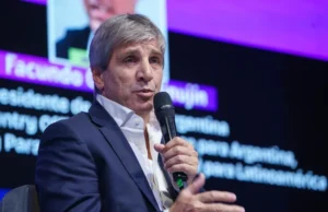 El Gobierno busca promover el uso de dólares: menos controles y un nuevo régimen fiscal