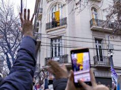 Cristina Kirchner quedó bajo prisión domiciliaria en su departamento de Constitución